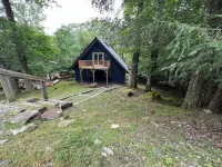 Abundant Acres Retreat 5 minutes from first chair on Beech Mountain, sleeps 9