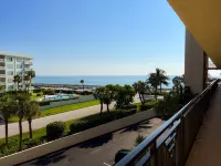 Ocean Drive Oasis in Vero Beach - 2br/2ba  - mere steps to everything!!!