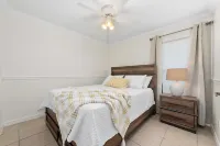 Close to Diney World/Golf Club/UCF/10 Guest/Pool/Laundry Hotels in der Nähe von Arte Boríkua Galeria C