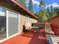 Pinecrest Mountain House! Hot Tub, Tesla Charger, Super close to Pinecrest Lake! Hotels near Dodge Ridge
