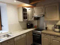 Detached 19th-century farmhouse in the Ségala region of Aveyron Hotels in Pradinas