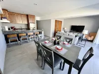 NEW Deluxe 2BR - 2BTH, 2 KING BEDS, Pool, GIG-Speed WI-FI, Barbecue, Grand Patio