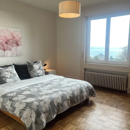 Nice Apartment, lake view, 3 bedrooms, Floor 1