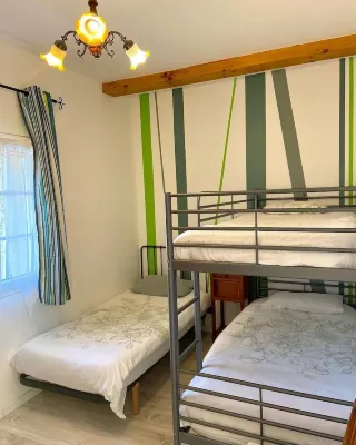 5/8 person gîte close to the landing beaches Hotels in Moulins en Bessin