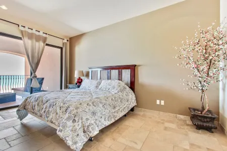 Ocean Front, Incredible View of the Sea of Cortez in the 4th Floor  403