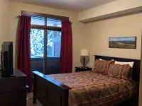 Ski in/Ski Out! 2BR/2BA Condo at Sun Peaks! Comfortable & Clean! Best Location!! Hotels in Sun Peaks