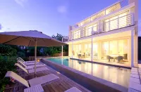 Modern and spacious villa with private pool with ocean sunset view - Pools