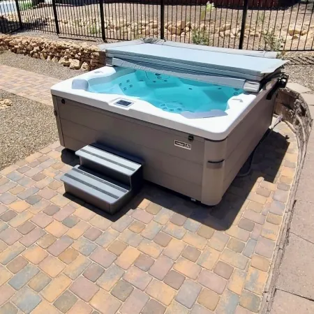 Sterling Stunner Hot Tub/BBQ/Arcade!