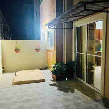 Cozy Apartment, Backyard & Balcony Pool First Floor Gated, Electricity Included. Hotel Exterior