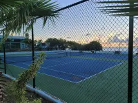 Lovely 2 Bedroom Condo with pool and amazing views