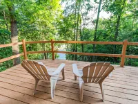 Unwind & Refresh at Memories Made Cabin Hotels in Ozark County