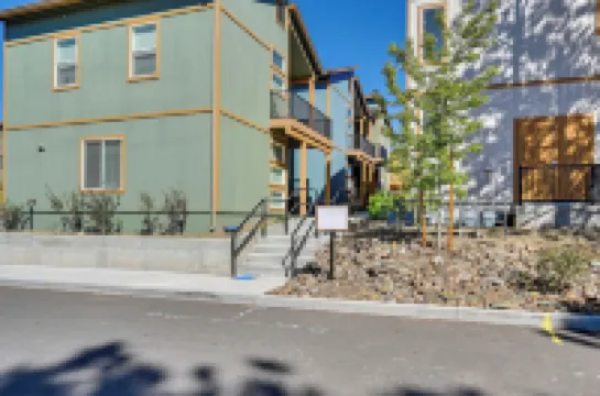 2 Mi to Dtwn Flagstaff: Home w/ Balcony!