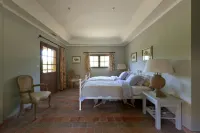 B&B Kasteelhoeve de Kerckhem Hotels in Sint-Truiden
