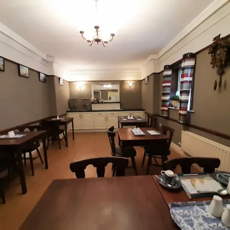 Rathmore House Bed & Breakfast