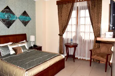 알레한드리나 호텔  호텔