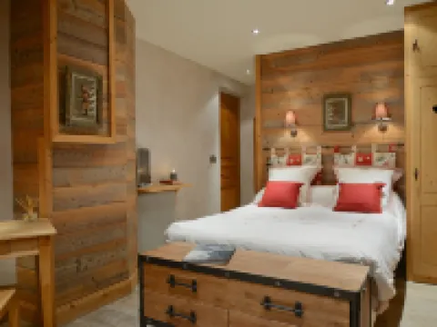 Café-Hôtel le Morillon, Domaine du Grand Massif-Samoëns Hotels in Morillon