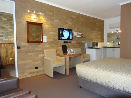 浦皮內拉汽車旅館