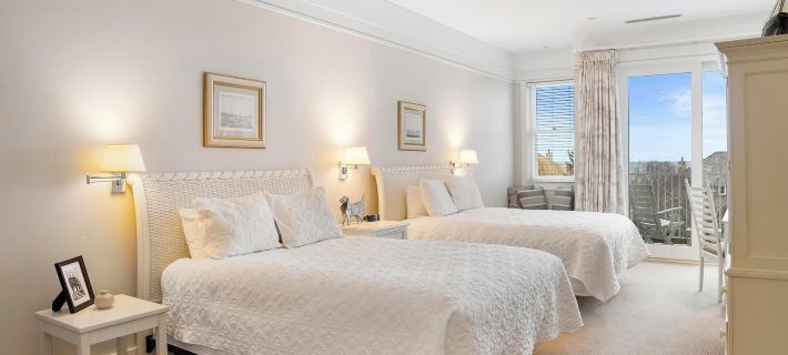 Village Suites Bay Harbor Hotel di Petoskey