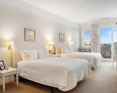 Village Suites Bay Harbor Hotels in Petoskey