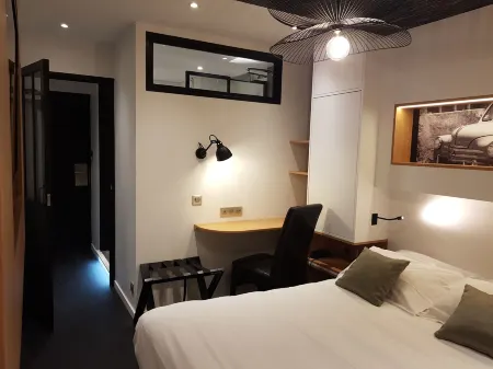 The Originals Boutique Hôtel la Chaussairie Rennes Sud Отели рядом с достопримечательностью «Parc Expo Rennes»