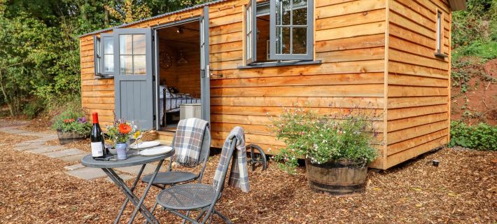 Hideaway Cabin Hotels in Exeter