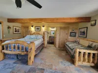 Ivacaz Suites on the Golf Course Hotels in Pagosa Springs