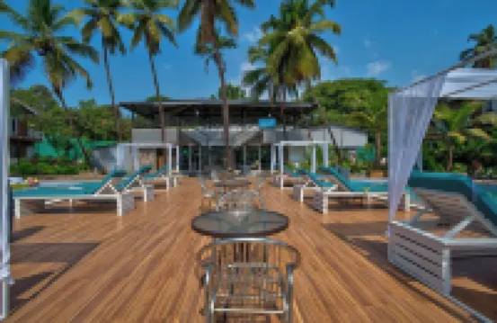 Raya Resorts