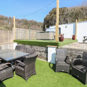 Swn y Mor Отели в г. Амрот