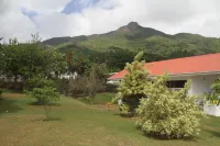 Daniella's Bungalows - parking