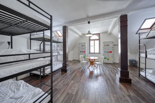 Hostel Orange