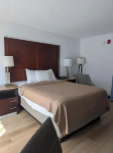 Plaza Hotel Denver Central