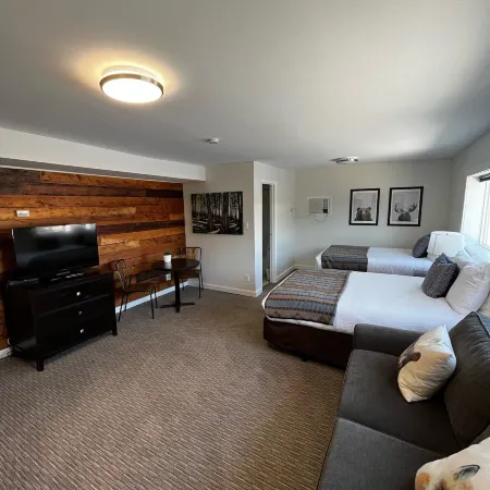 Snow Valley Lodging
