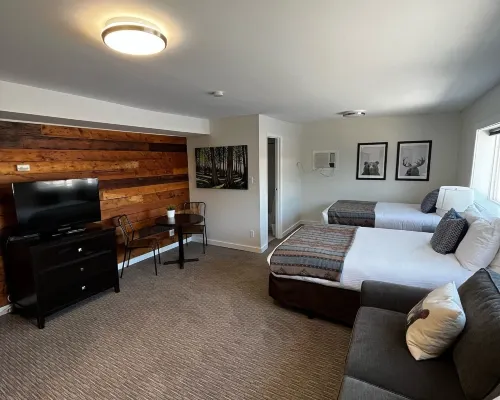 Snow Valley Lodging Hotels in Fernie