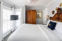 Queen Vic Guest House