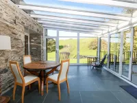 Garth Morthin the Stables فنادق في Dolbenmaen