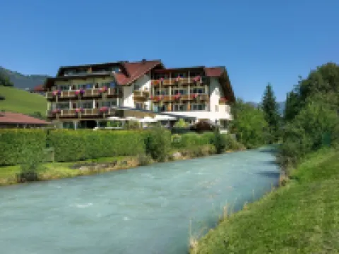Hotel Kaprunerhof فنادق في كابرون