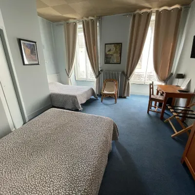 Fasthotel Pau-Centre Hotel Adour Hotels near The Bernadotte Museum