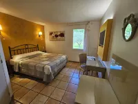 Les Sables d'Ocre & Spa Hotels in Bonnieux