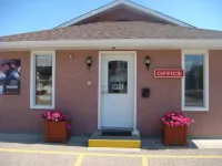 Red Coat Inn Motel - 2-Star