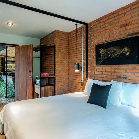 Hotel Oxú & Gampling Solo Adultos