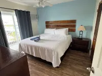 Knight's Key Suites Hotels in Marathon