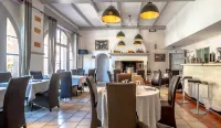 Hotel les Palmiers Hotels in Sainte-Maxime