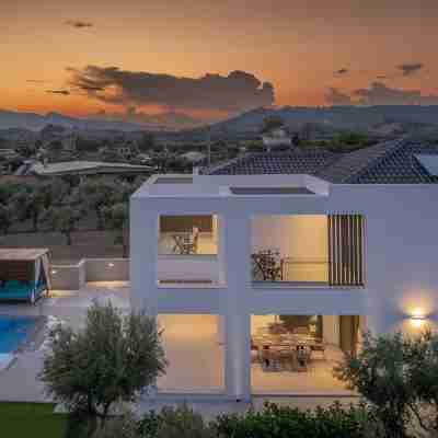 Antonia Villa - Luxurious Serenity with Private Pool, by ZanteWize Hotel Exterior