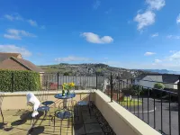 Jurassic Sea View - parking