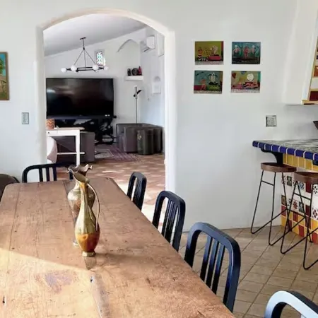 Blue Agave Marfa - Stylish Escape Отели в г. Марфа