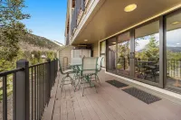 Pines #2071 by Summit County Mountain Retreats