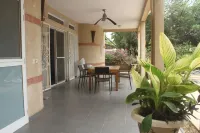 Somone: large air-conditioned villa with swimming pool, 10 people *, between Sea and Lagoon