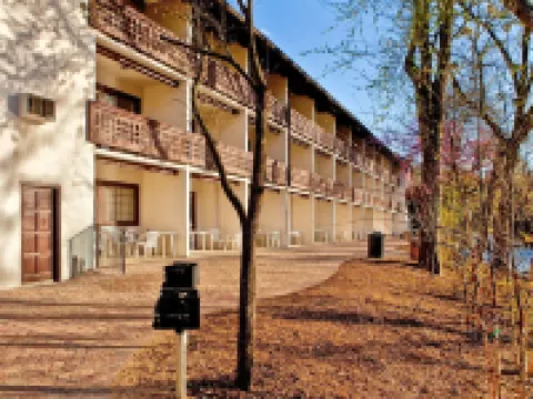 Helendorf River Inn, Suites & Conference Center Hotels in Helen