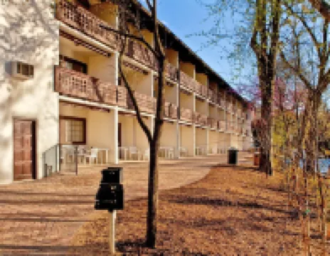 Helendorf River Inn, Suites & Conference Center