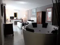 Be Loft B&B Pool & Spa - Küvet